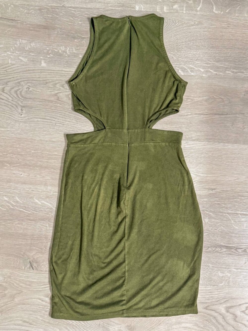 Papaya Olive Green Dress - Picture 2 of 4